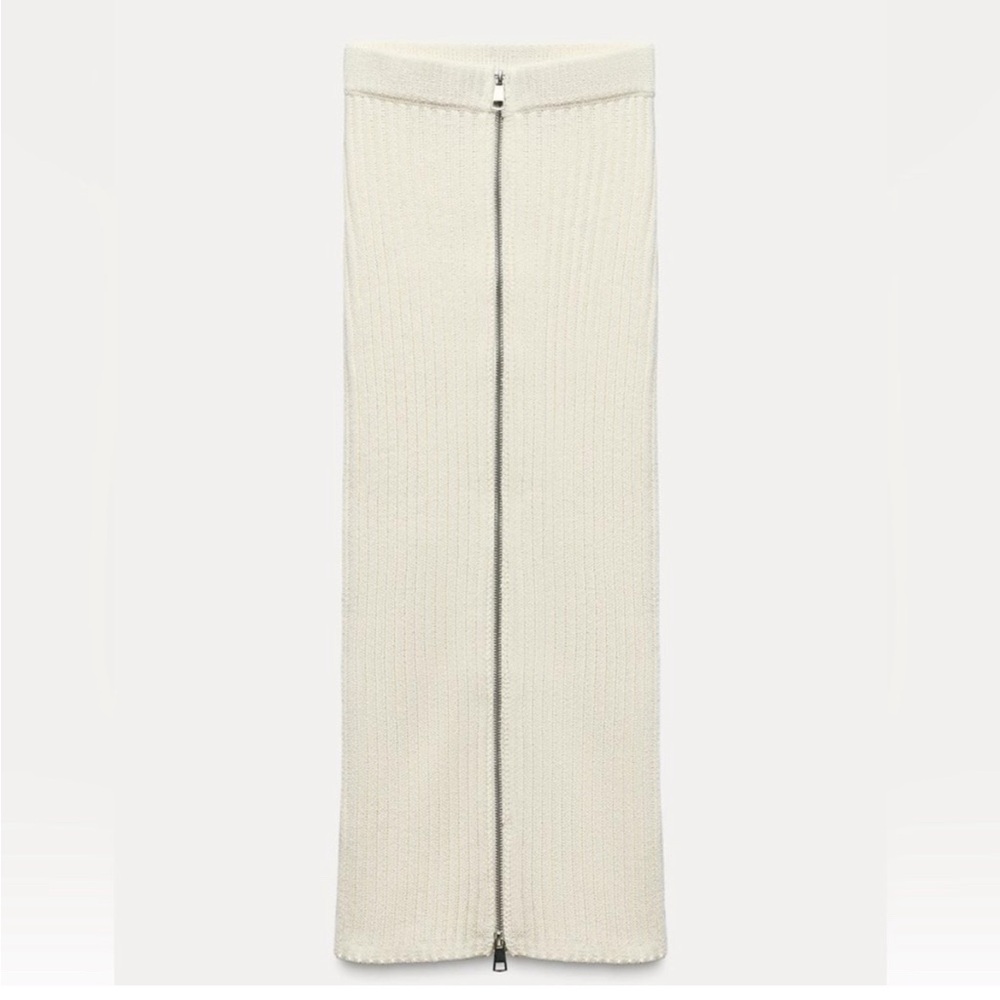 Zara Cream Ribbed Knit Skirt with Zipper